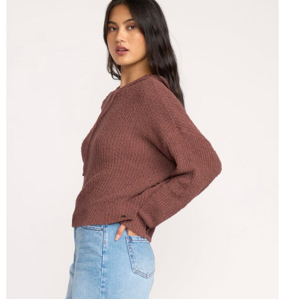 NWT Billabong Hot Beachin Cropped Hooded Knit Sweater Mauve Brown M slouchy fall
